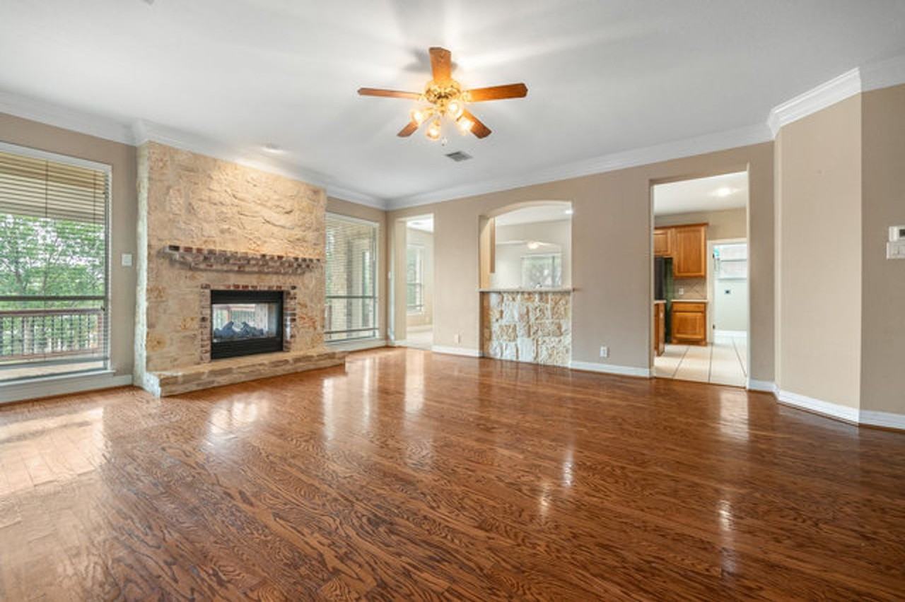410 Cadence Hl - Photo 7 of 28