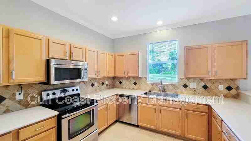 8823 Haven Harbour Way - Photo 6 of 27