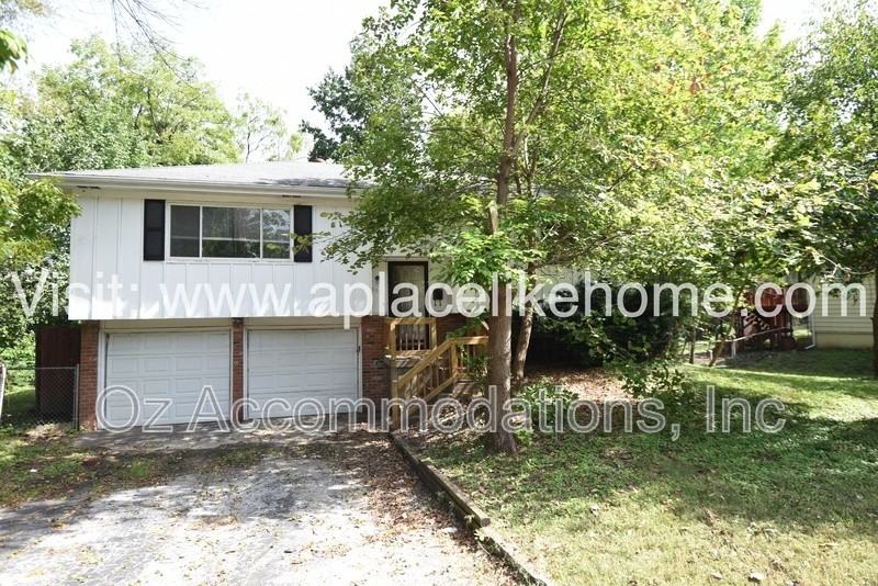 5521 Perry Ln - Photo 6 of 28