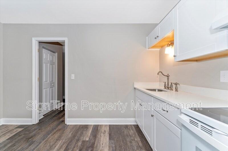 57 Broadway #B - Photo 7 of 26