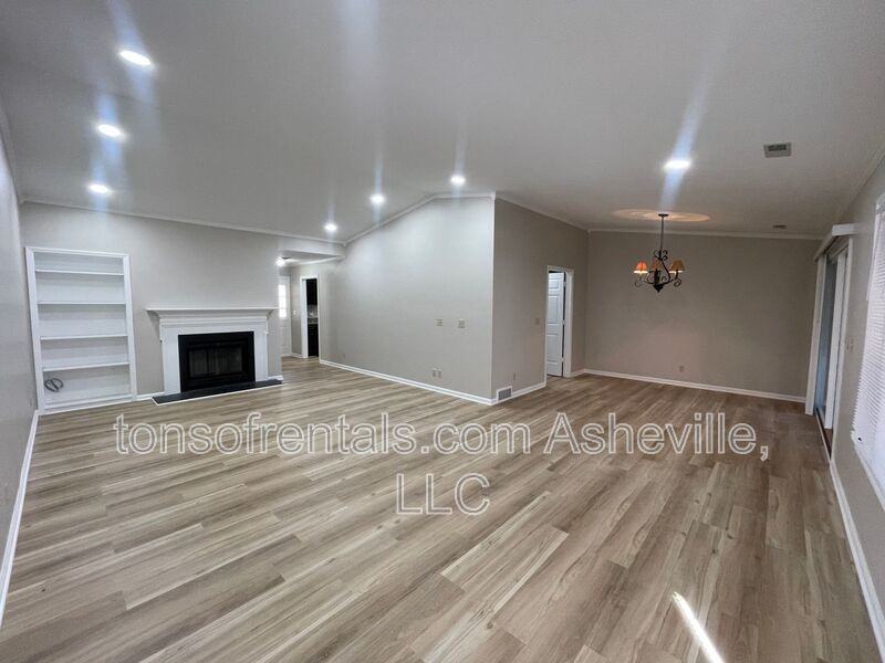 115 Bent Tree Dr #4 - Photo 2 of 22