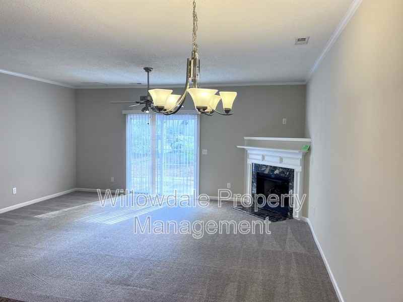 5364 Patuxent Dr - Photo 6 of 19