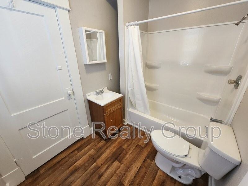 1554 2nd Ave - Photo 7 of 9