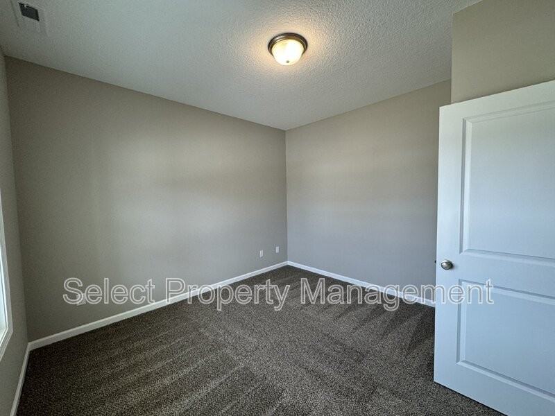 8160 Haven Blvd - Photo 7 of 31