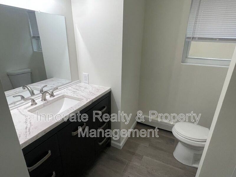 613 N Broad St #10 - Photo 7 of 19