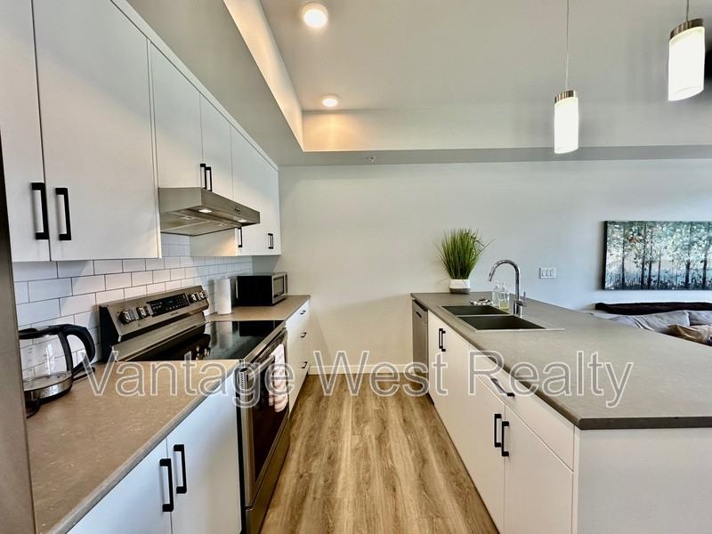 1100 St. Paul St - Photo 2 of 22