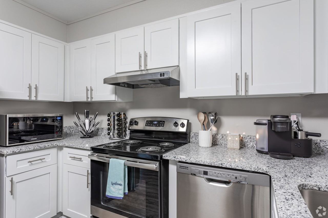 Greens at Windy Hill - Photo 2 of 17