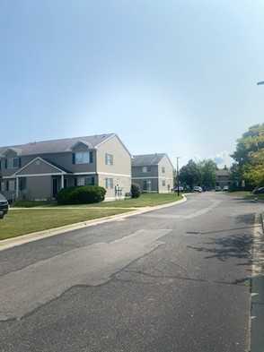 Royale Glen - Photo 7 of 9