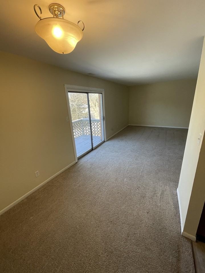 Jefferson St. E. 1410 - Photo 2 of 29