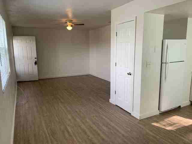 COMET 168 N COMET AVE - Photo 3 of 14