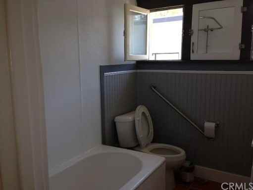 204 W E St - Photo 2 of 8