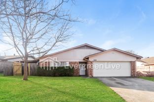 2404 Heathercrest Dr - Photo 1 of 1
