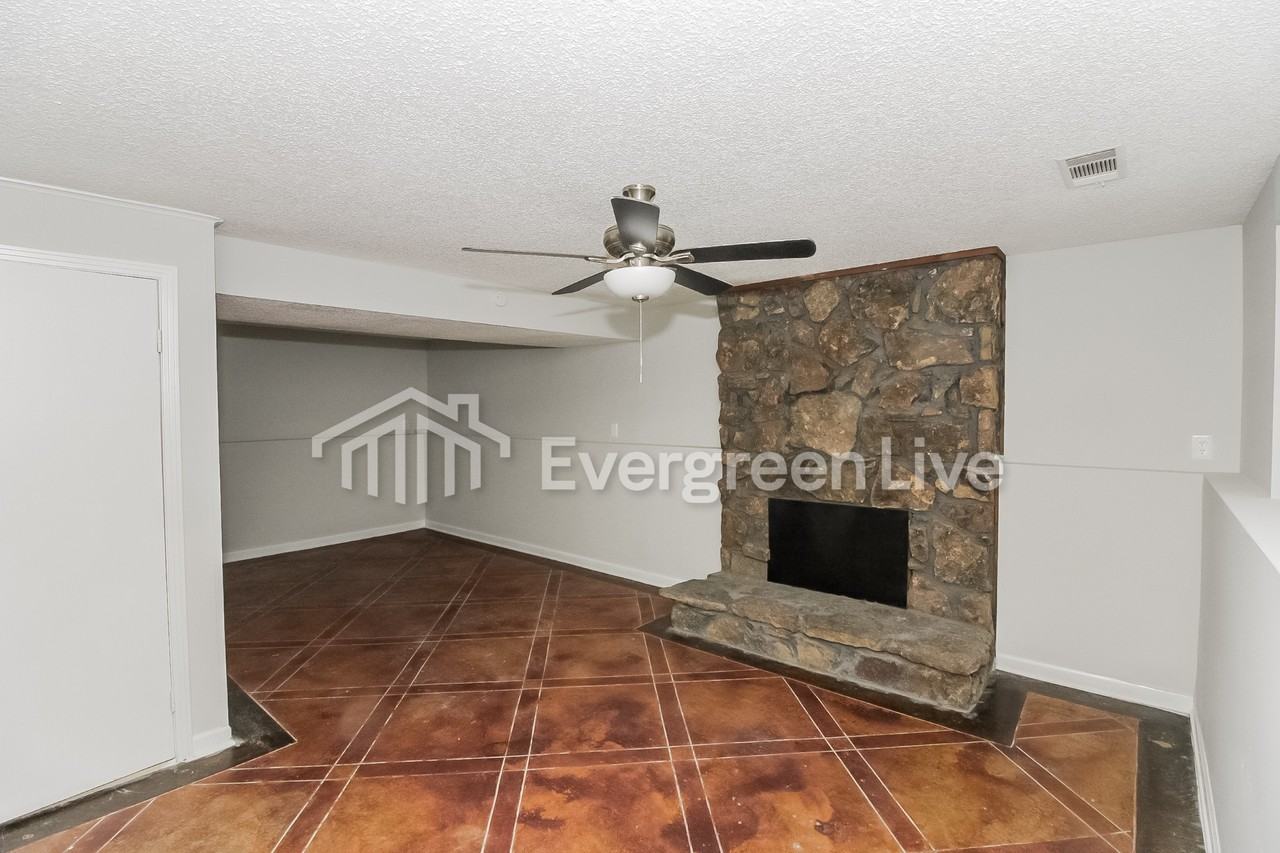 7193 Eggleston Rd - Photo 5 of 23