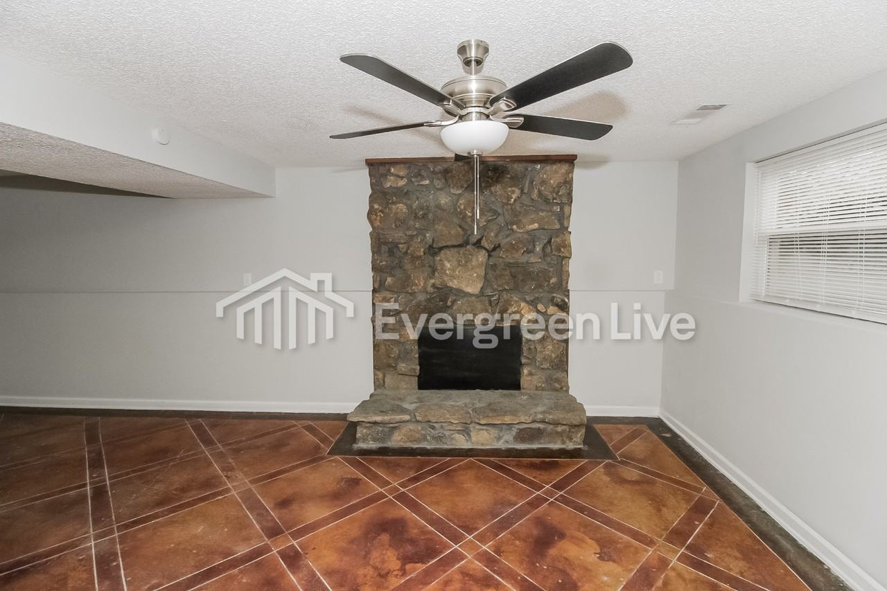 7193 Eggleston Rd - Photo 7 of 23