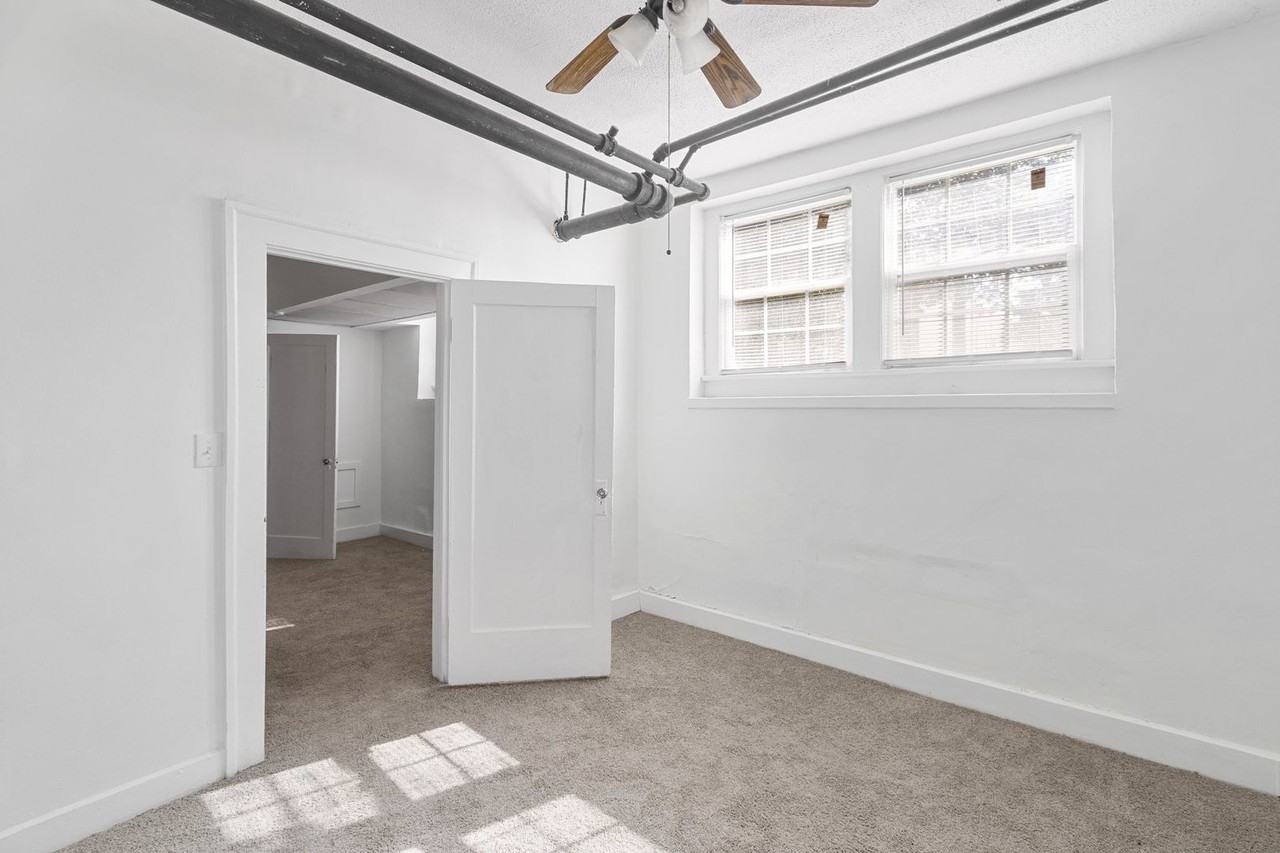 Suites of Irvington - Photo 7 of 27