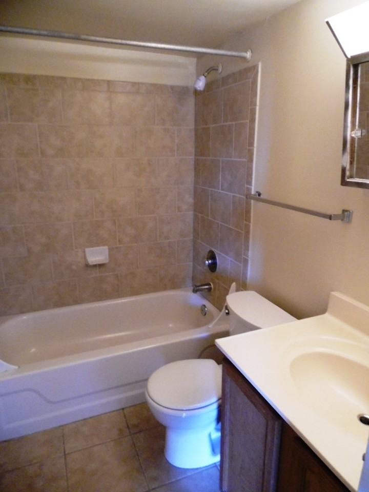 Monroe Park Towers Apartments - Photo 6 of 10