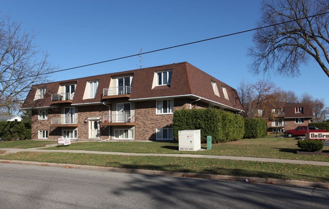 Degroff Apartments LLC - Photo 2 of 6