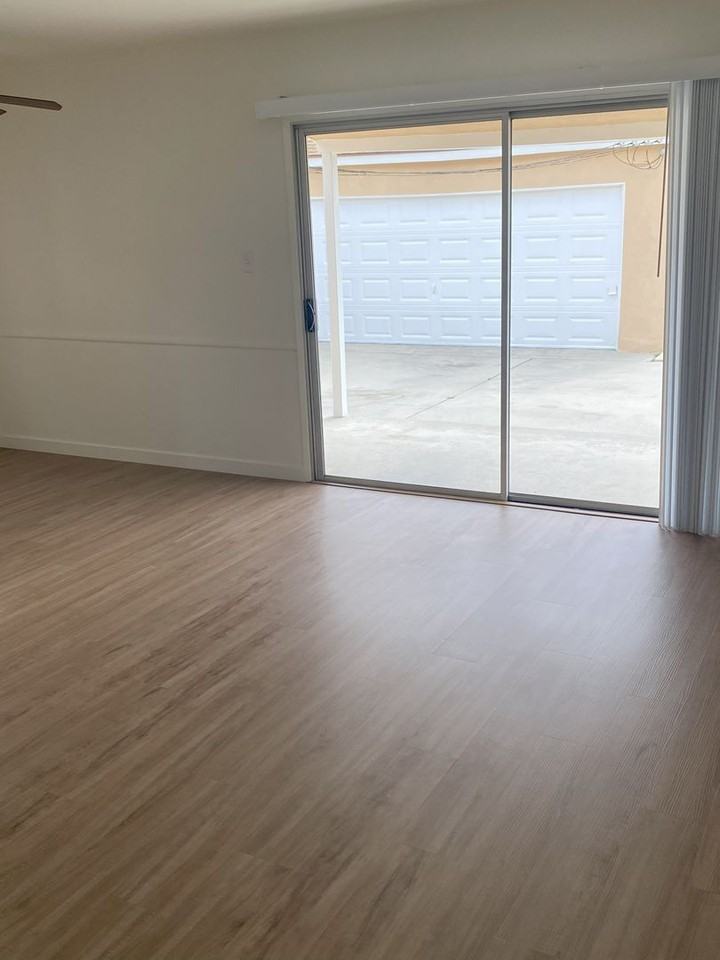 14024 Eastbrook Ave - Photo 2 of 16