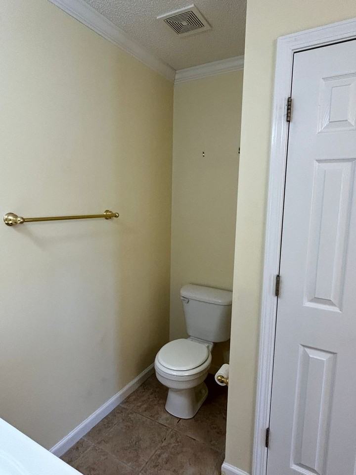 273 Ivy Place - Photo 7 of 43