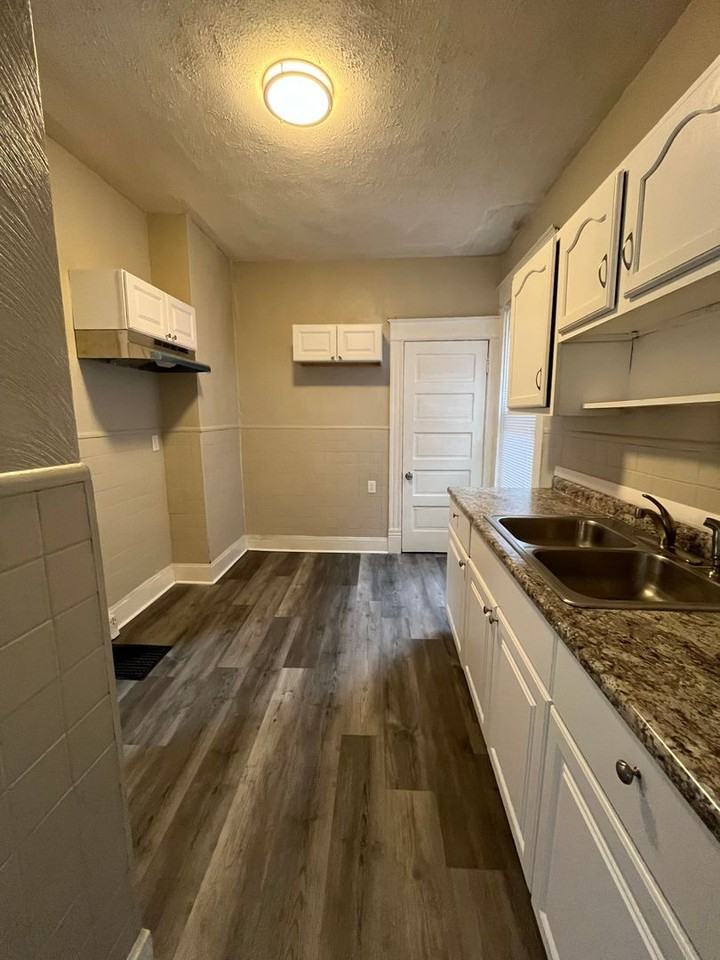 5 Glenview Pl - Photo 2 of 12