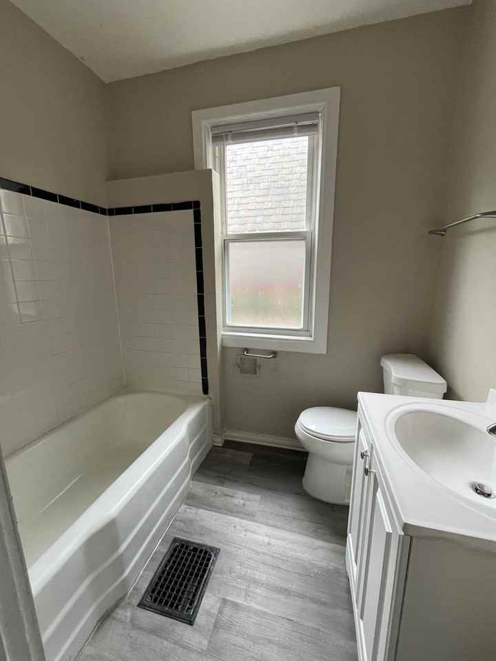 5 Glenview Pl - Photo 3 of 12