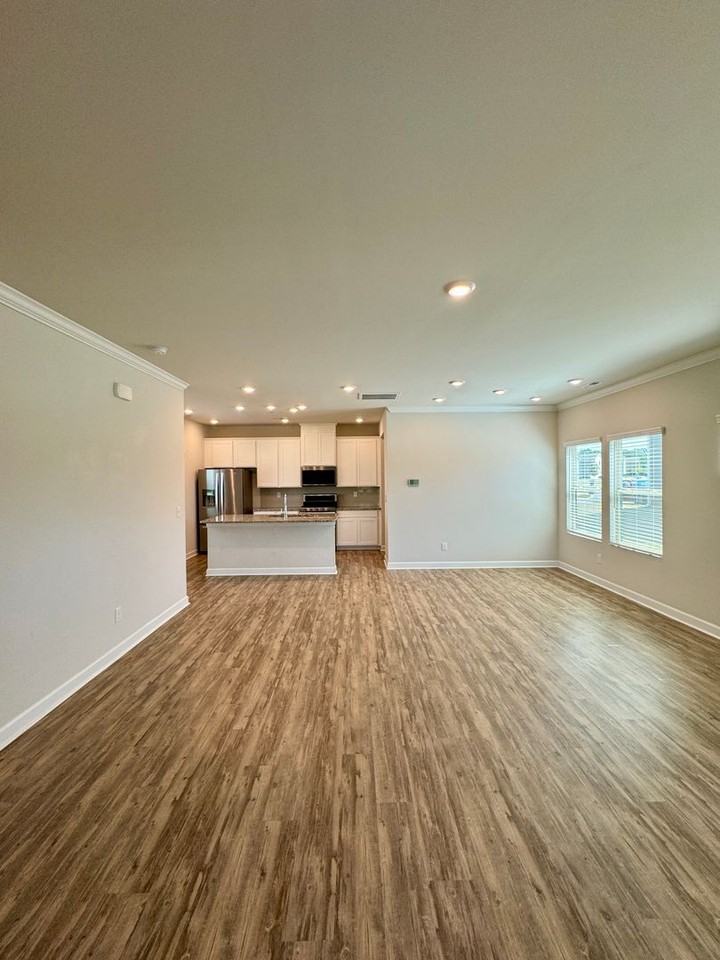 1006 Amberley Crossing Dr - Photo 4 of 24