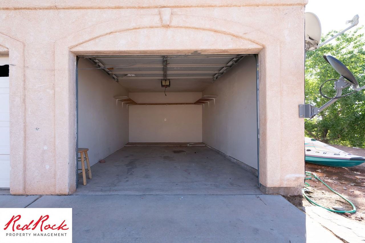 Fourplex - 620 W Evans Ridge - Photo 2 of 50