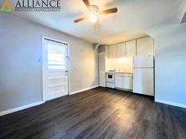 featured image of 1304 N Manhattan Ave