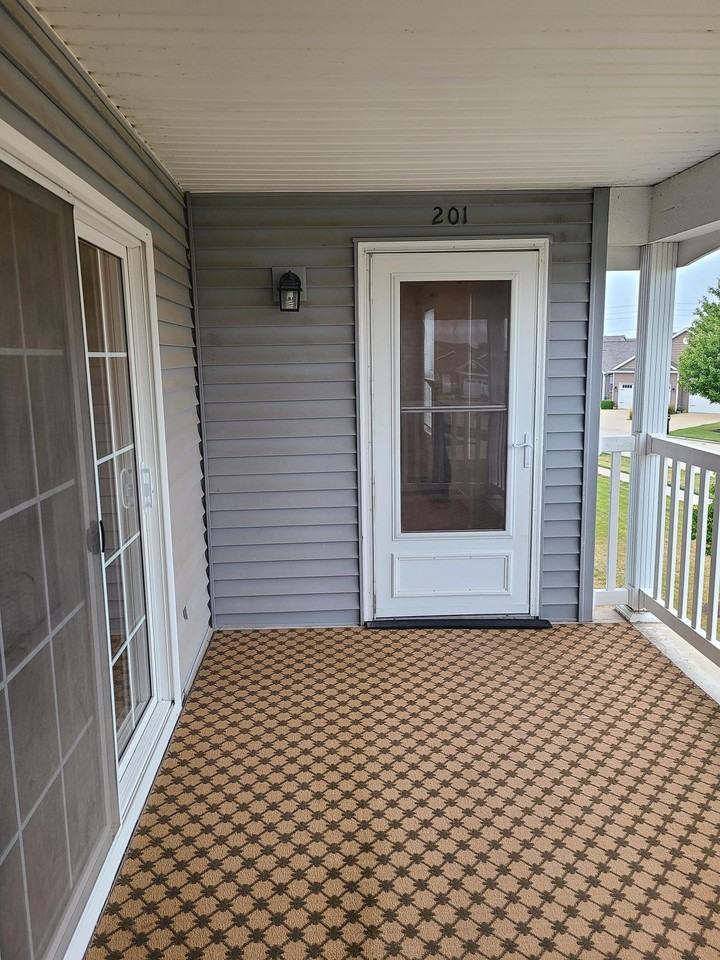 3026 Stillwater Landing - Photo 2 of 18