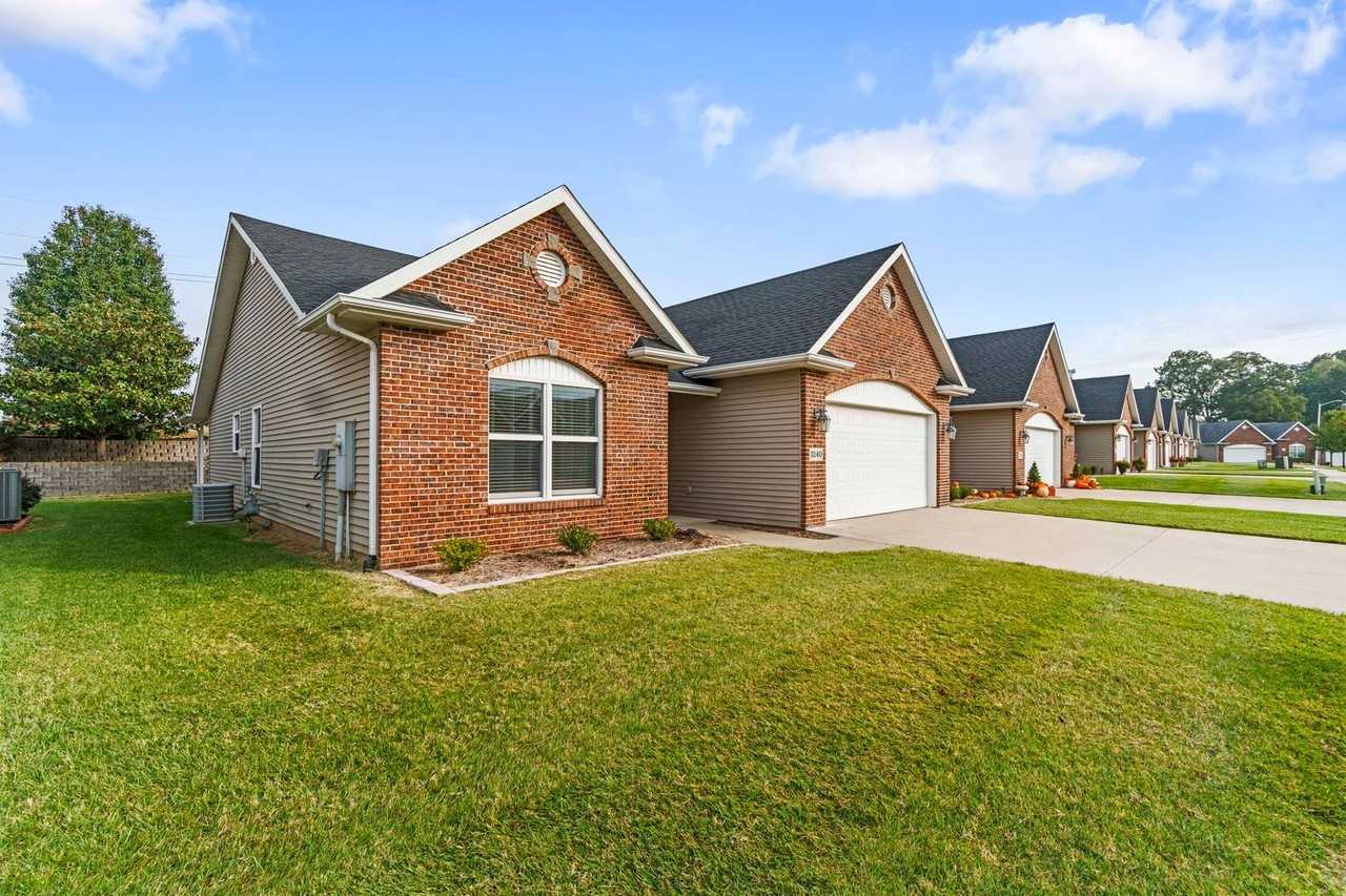 Park Place 3138/3140 - Photo 3 of 25