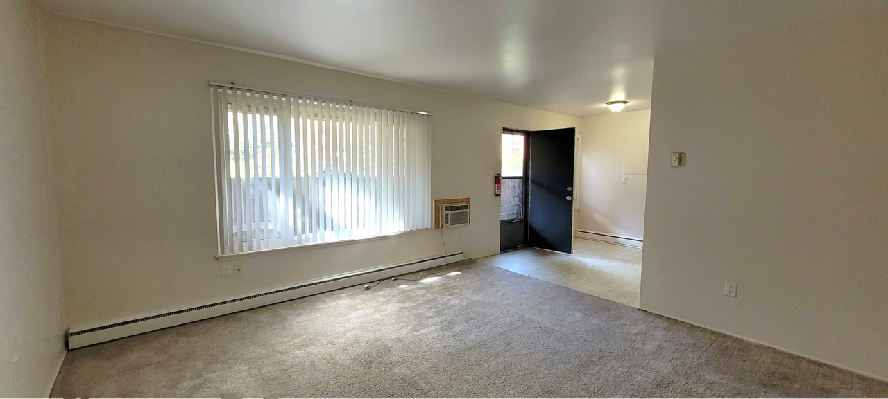 4206 Packard St #2 - Photo 4 of 13