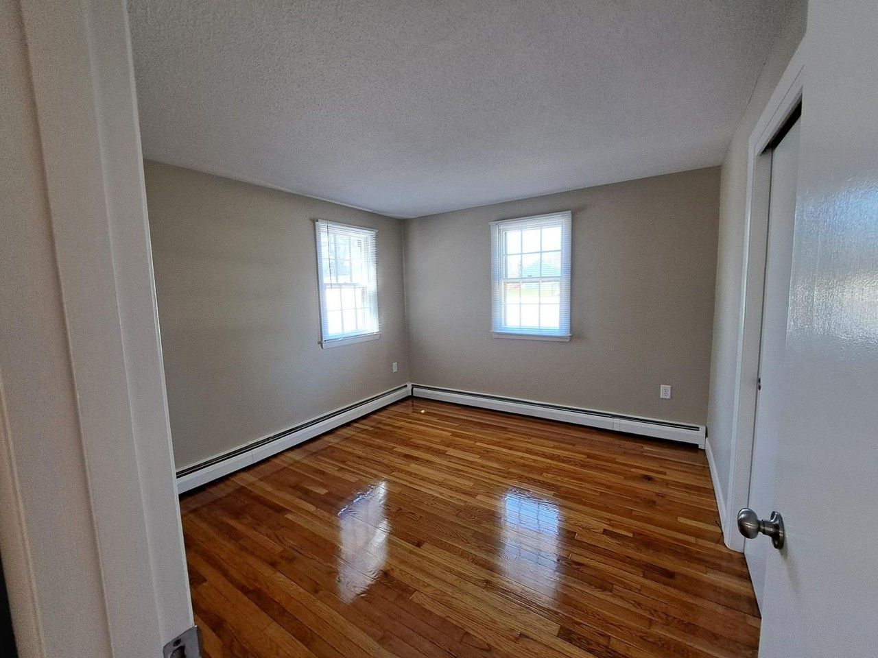 71 West St - Photo 2 of 5