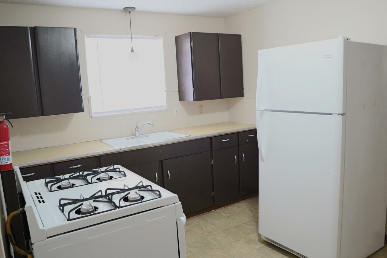 309 1/2 E Oklahoma Ave - Photo 4 of 26