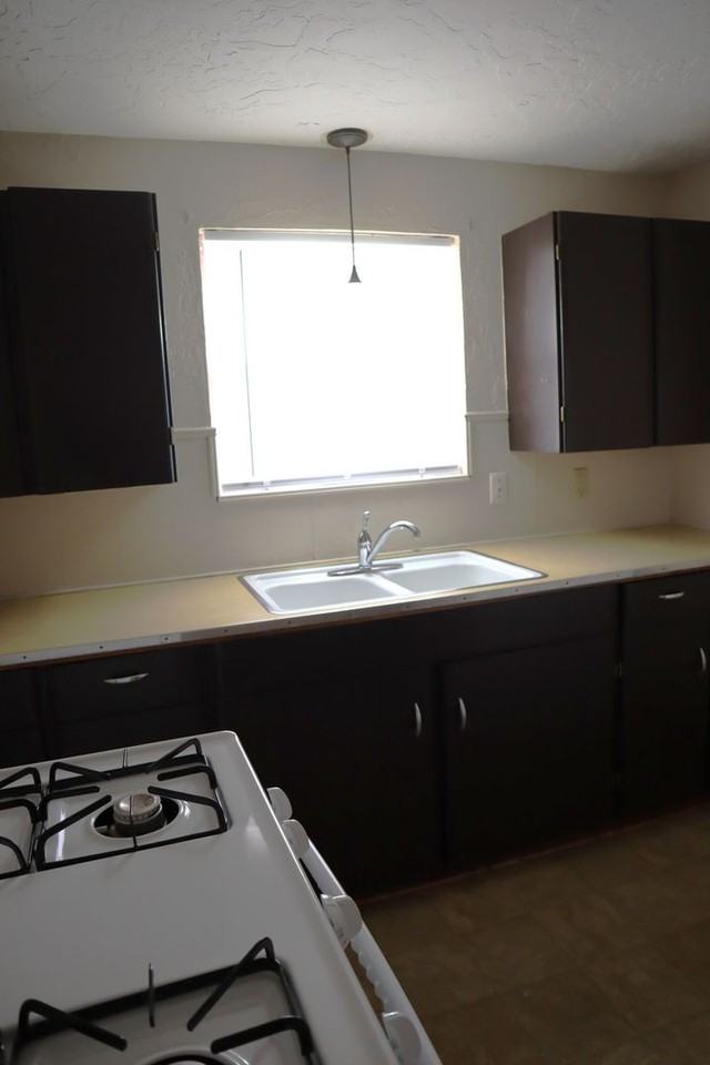 309 1/2 E Oklahoma Ave - Photo 5 of 26