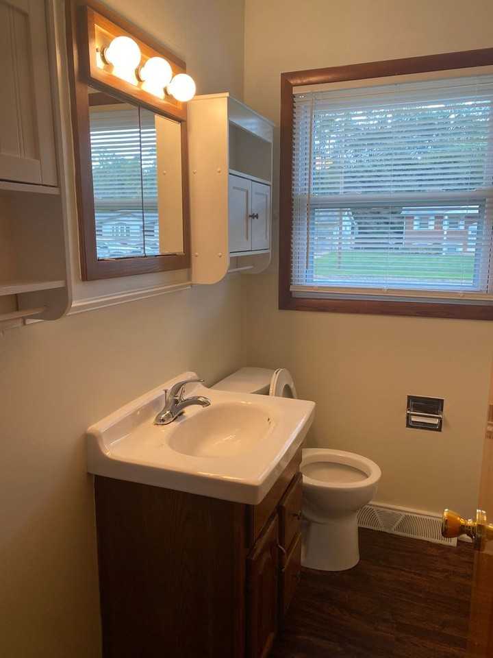 343 Beverly Hills Drive - Photo 5 of 18