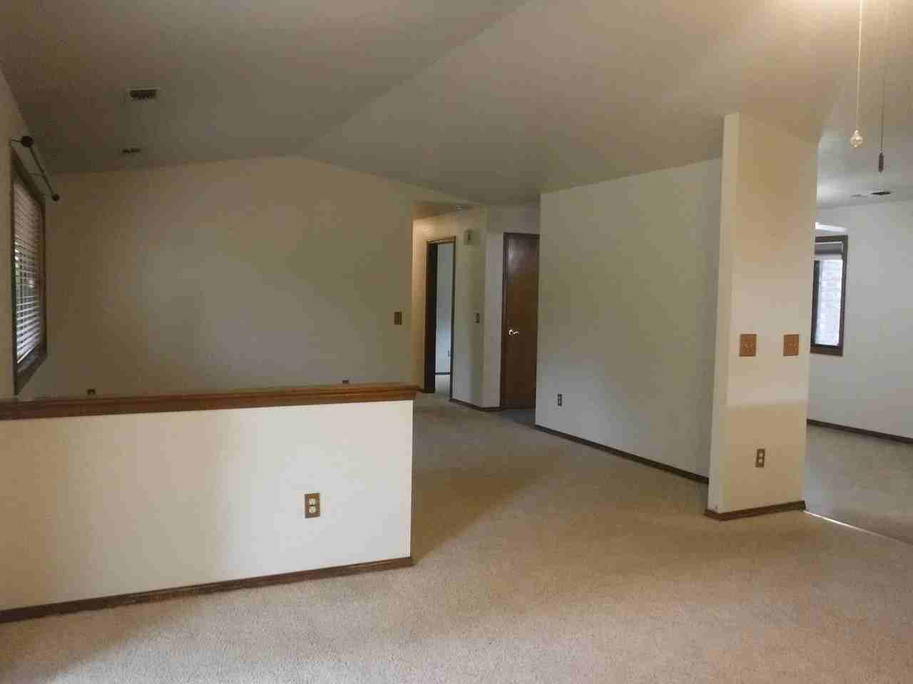 3314 Somerset Ave - Photo 3 of 20