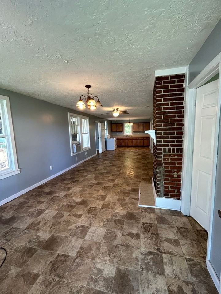 102 Mattison Rd - Photo 3 of 10