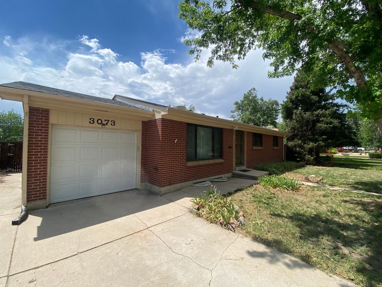 3073 Ursula St - Photo 3 of 33