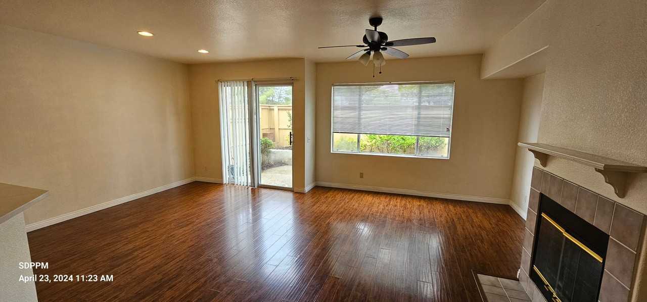 10960 Ivy Hill Dr #6 - Photo 4 of 34