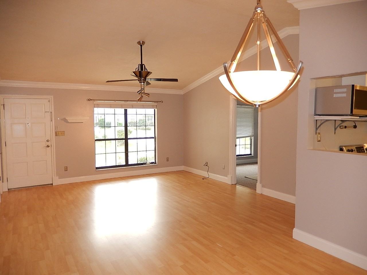 5527 Denargo Dr - Photo 3 of 27