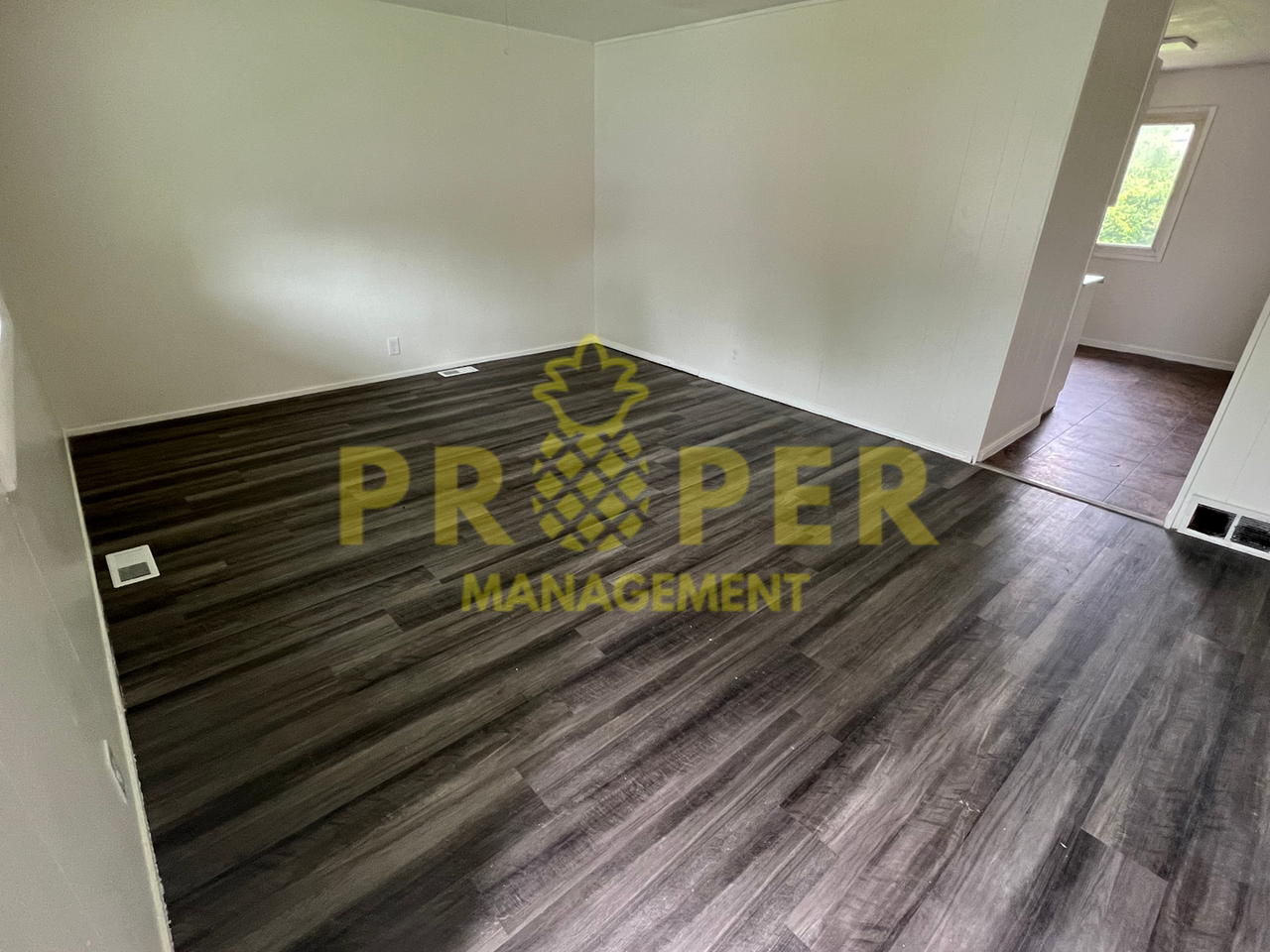 950 Haller Ave - Photo 2 of 9