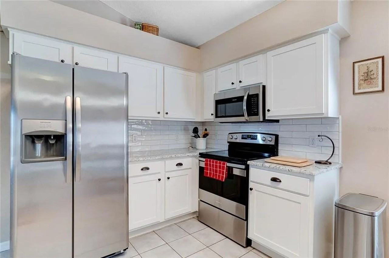 158 Heavenwood Ct - Photo 3 of 36