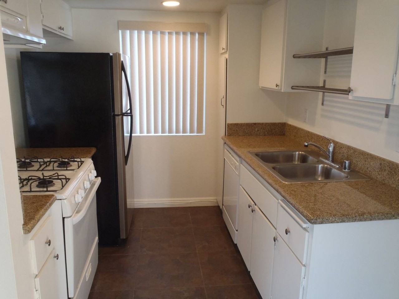 17762 Paseo Cir #D - Photo 3 of 14