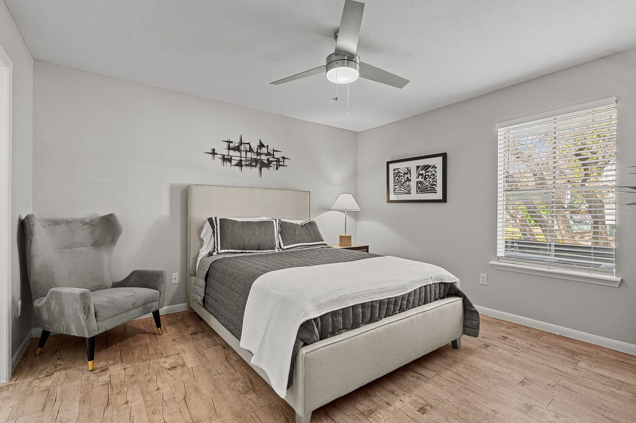 One Month Free - Photo 2 of 50