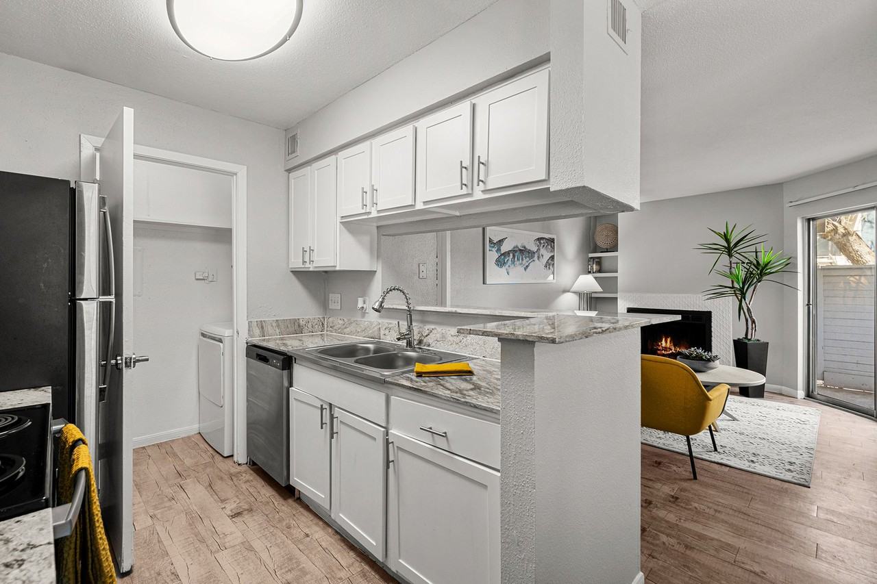 One Month Free - Photo 5 of 50