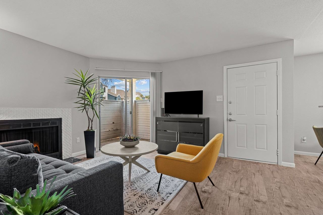 One Month Free - Photo 7 of 50