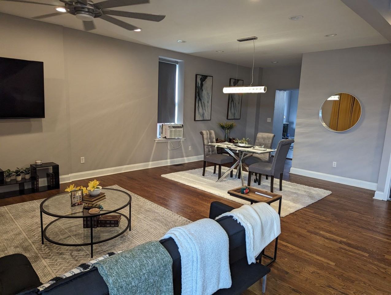 3515 Indiana Ave - Photo 3 of 16