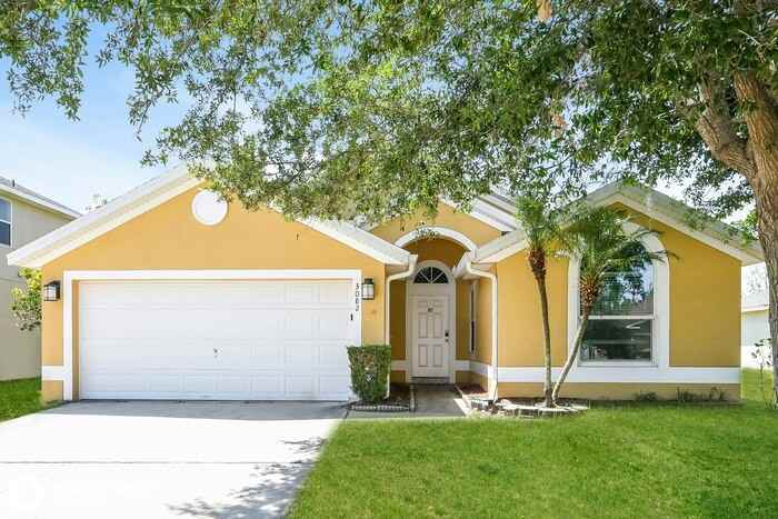 3082 Mandolin Dr - Photo 3 of 18