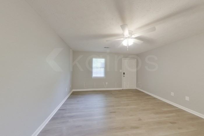 218 Peltry Dr - Photo 2 of 18