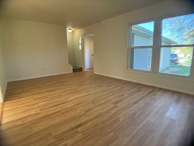 2620 S Aerial Dr - Photo 2 of 11